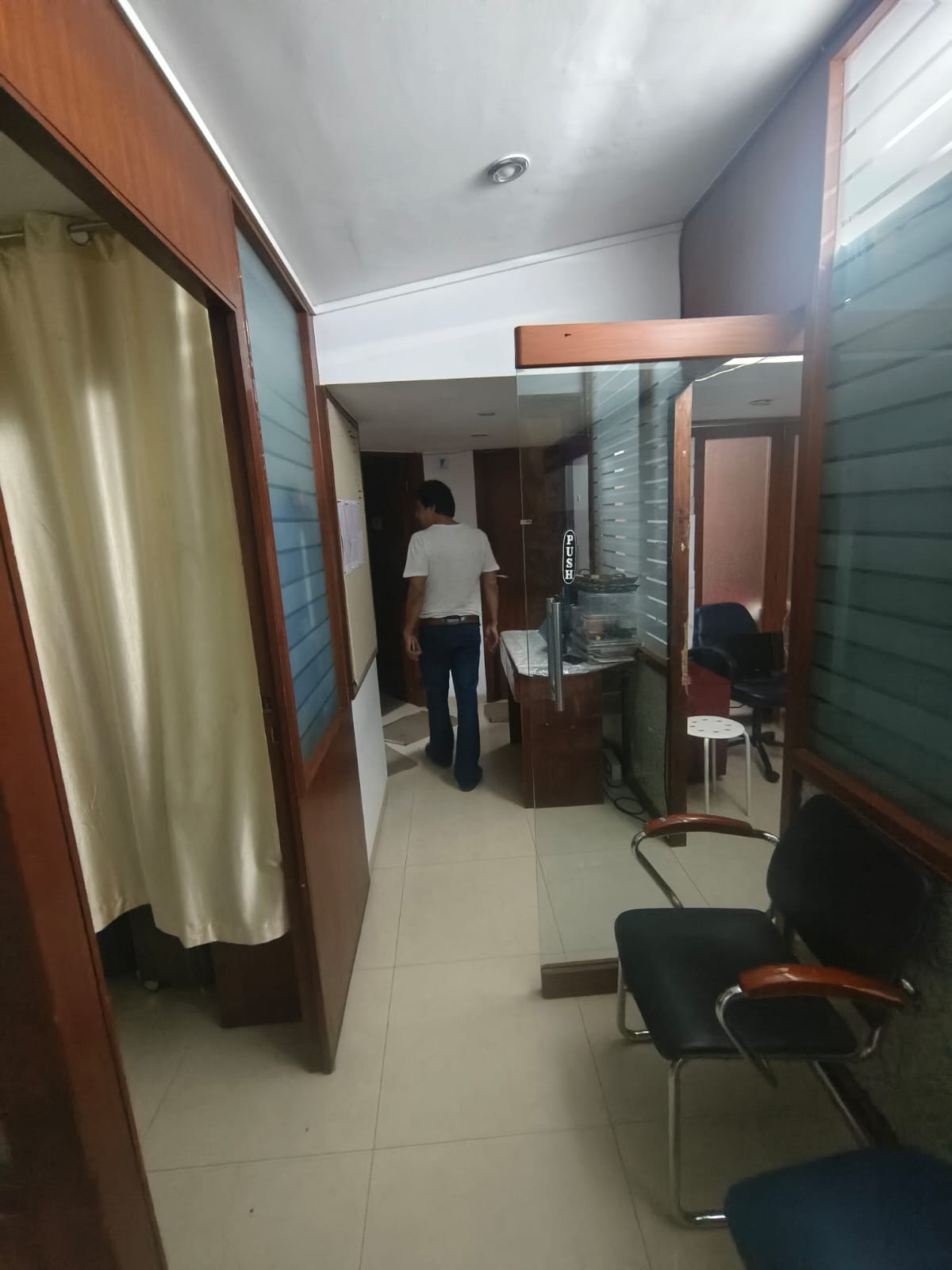 2 BHK Fully Furnished in Joshi Apartment , Bandra West